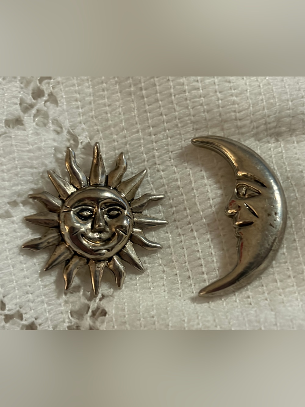 ☀️Celestial Vintage Sun & Moon Silver Tone Stud Earring🌛
